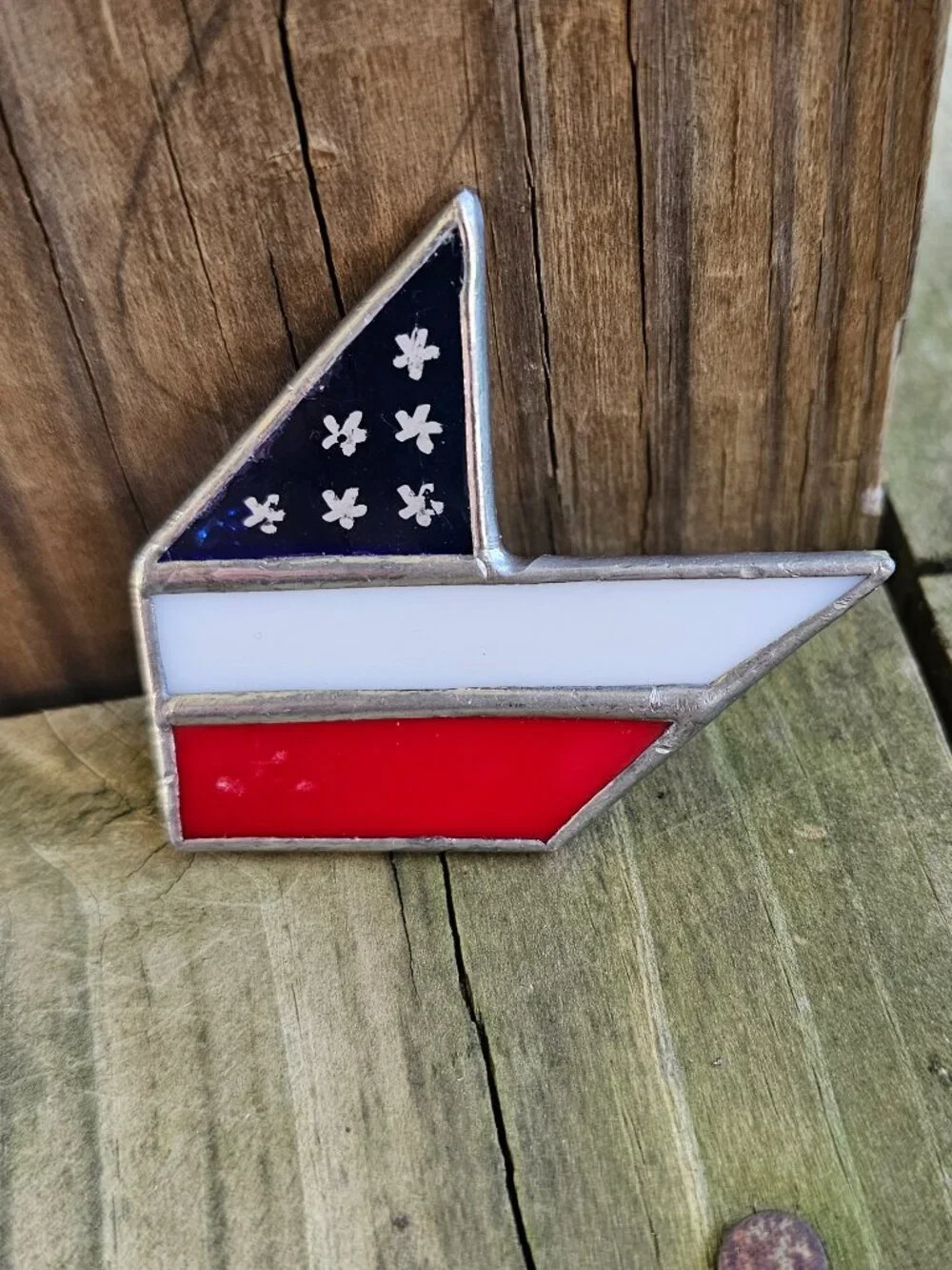 Womens Brooch Pin Stained Glass Red White Blue Patriotic Flag Sailboat Boat USA